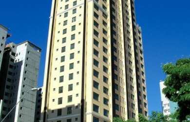 Imagem: O depósito possui 2 Vagas na garagem, 200m² de Área e está