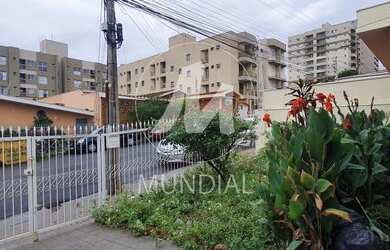 Imagem: O depósito possui 2 Vagas na garagem, 178m² de Área e está