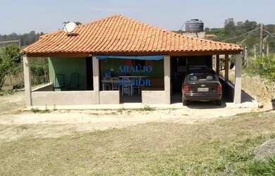 Imagem: A fazenda possui 100m² de Área e está localizado em Centro