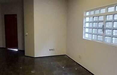 Imagem 4: Sobrado residencial próx. ao posto Brasília