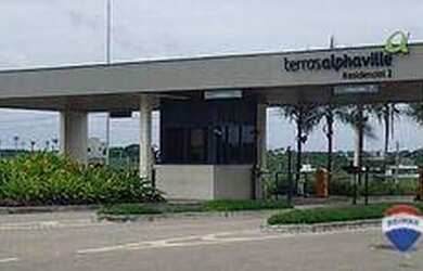 Imagem: O terreno possui 330m² de Área e está localizado em Eusébio