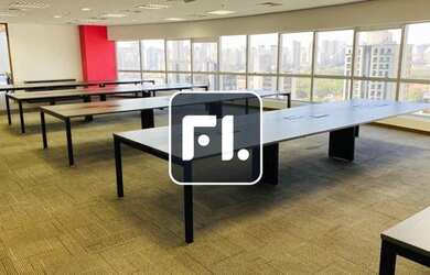 Imagem: O depósito possui 5 Vagas na garagem e 410m² de Área e está