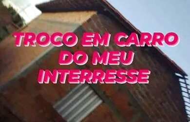 Imagem: A casa possui 2 Dormitórios, 1 Banheiro, 2 Vagas na garagem