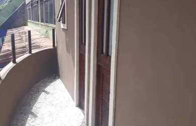 Imagem: A casa possui 1 Dormitório, 1 Banheiro, 55m² de Área e está