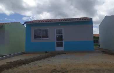 Imagem: A casa possui 2 Dormitórios, 1 Banheiro e 1 Vaga na garagem