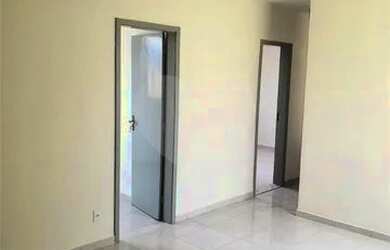 Imagem 3: Maravilhoso apartamento, desocupado em condomínio fechado VP