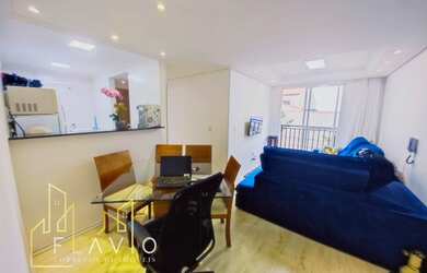 Imagem: O apartamento possui 2 Dormitórios, 1 Banheiro, 1 Vaga na garagem