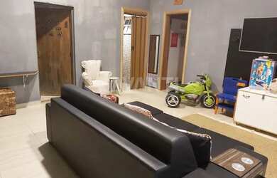 Imagem: A casa em condomínio possui 5 Dormitórios, 2 Banheiros, 2