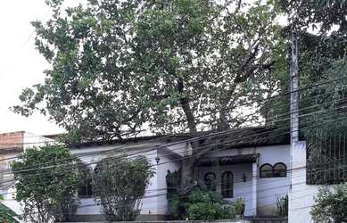 Imagem: A casa em condomínio possui 4 Dormitórios, 3 Banheiros, 3