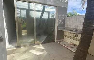 Imagem: A casa possui 2 Dormitórios, 2 Banheiros e está localizado