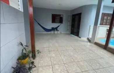 Imagem: A casa possui 2 Dormitórios, 1 Banheiro, 1 Vaga na garagem