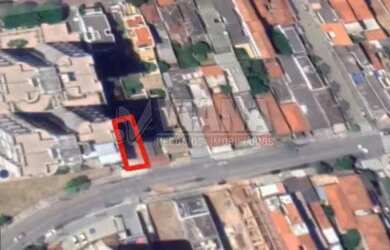 Imagem: O terreno possui 400m² de Área e está localizado em Vila