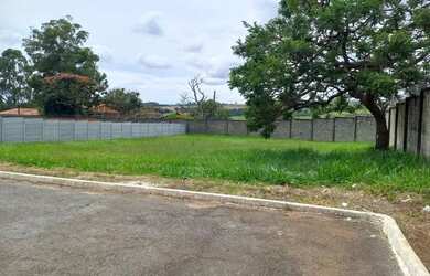 Imagem: O terreno possui 716m² de Área e está localizado em Jardim