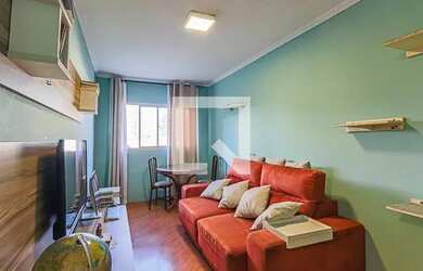 Imagem: O apartamento possui 2 Dormitórios, 1 Banheiro, 1 Vaga na garagem