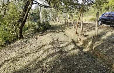 Imagem: O terreno possui 1400m² de Área e Imóvel novo e está localizado