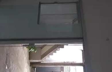 Imagem: A casa possui 2 Dormitórios, 2 Banheiros, 1 Vaga na garagem