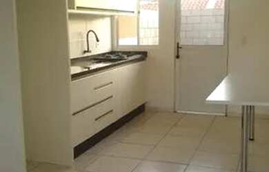 Imagem: O quarto está localizado em Gralha Azul, Fazenda Rio Grande