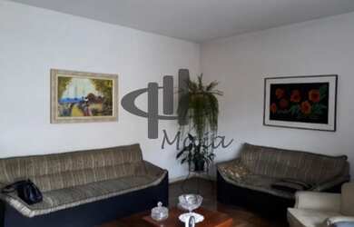 Imagem: A casa possui 5 Dormitórios, 4 Banheiros, 1 Vaga na garagem