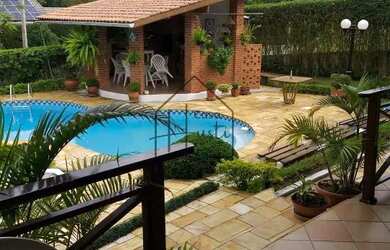 Imagem: A casa em condomínio possui 5 Dormitórios, 5 Banheiros, 5