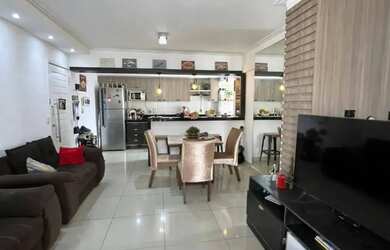 Imagem: A casa em condomínio possui 3 Dormitórios, 2 Banheiros, 1