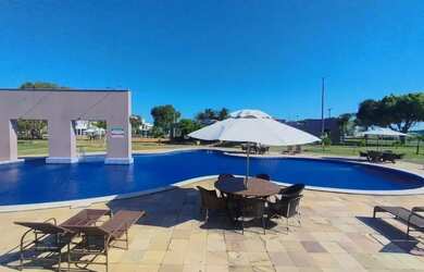 Imagem: A casa em condomínio possui 4 Dormitórios, 4 Banheiros, 4