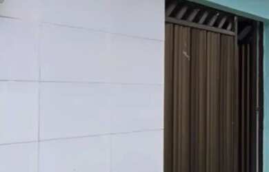 Imagem: A casa possui 2 Dormitórios, 1 Banheiro e está localizado