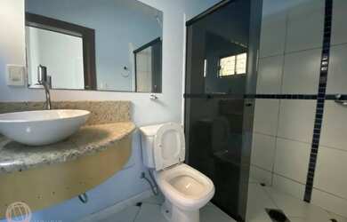 Imagem 14: Ampla Residência de 2 Andares com 6 Dormitórios, Área de Festas e Localização...