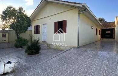 Imagem: A casa possui 3 Dormitórios, 2 Banheiros, 170m² de Área e