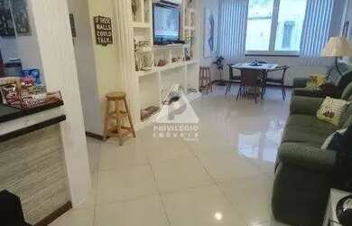 Imagem 1: Apartamento Reformado de 3 quartos, 2 banheiros, 95 m², arejado e silencioso