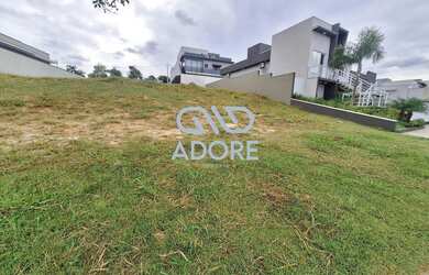 Imagem: O terreno possui 360m² de Área, Imóvel novo e está localizado