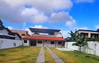 Imagem: A casa em condomínio possui 2 Dormitórios, 3 Banheiros, 5