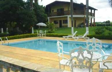 Imagem: A chácara possui 3.000m² de Área e está localizado em Ibiúna