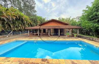 Imagem: A fazenda possui 600m² de Área e está localizado em Piracaia