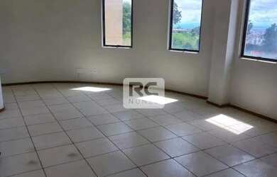 Imagem: O depósito possui 1 Vaga na garagem, 30m² de Área e está