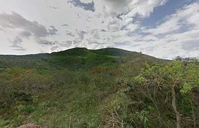 Imagem: O terreno possui 360m² de Área e está localizado em Mateus