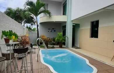 Imagem: A casa em condomínio possui 4 Dormitórios, 4 Banheiros, 2