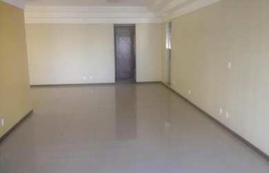 Imagem: O apartamento possui 4 Dormitórios, 3 Banheiros, 2 Vagas na