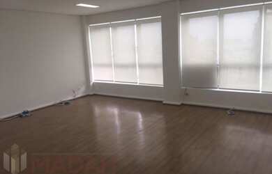 Imagem: O depósito possui 200m² de Área e Imóvel novo e está localizado