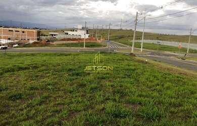 Imagem: O terreno possui 250m² de Área e está localizado em Parque