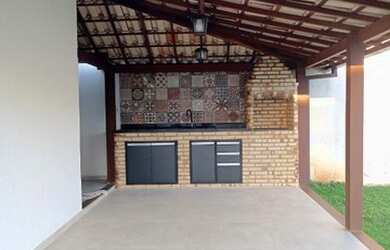 Imagem: A casa em condomínio possui 2 Dormitórios, 2 Banheiros, 2