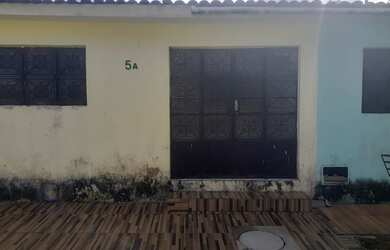 Imagem: A casa possui 1 Dormitório e 1 Banheiro e está localizado