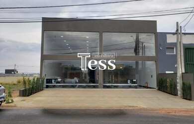 Imagem: O depósito possui 2 Vagas na garagem, 140m² de Área e está