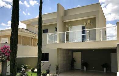 Imagem: A casa em condomínio possui 3 Dormitórios, 5 Banheiros, 4