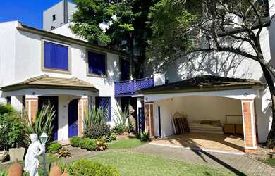 Imagem: A casa em condomínio possui 3 Dormitórios, 4 Banheiros, 2