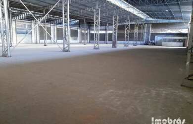 Imagem: O depósito possui 5 Vagas na garagem, 3.600m² de Área e