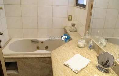 Imagem 16: Real Up vende, luxuoso original 4 q, 303m² c vista cristo. vagas na escritura