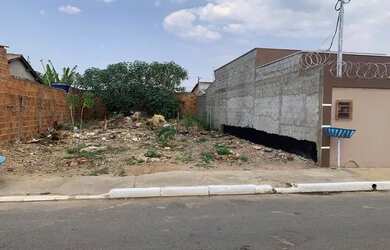 Imagem: O terreno possui 200m² de Área e está localizado em Cuiabá