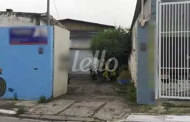 Imagem: O depósito possui 5 Vagas na garagem, 250m² de Área e está
