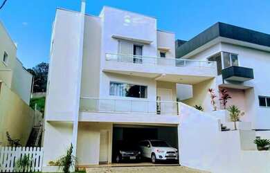 Imagem 3: Casa de Condomínio com 6 Quartos à Venda no Arujá Ville II, 400 m²