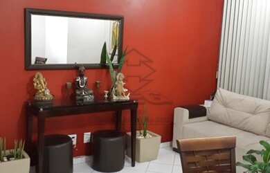 Imagem: O apartamento possui 2 Dormitórios, 1 Banheiro, 2 Vagas na